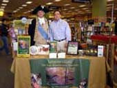 Gene Pisasale - Lafayette's Gold Booksigning at Borders Brinton Lake with General Washington (portrayed by Carl Closs)