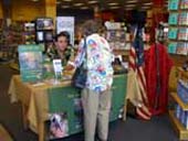 Gene Pisasale - Lafayette's Gold Booksigning at Borders Wynnewood